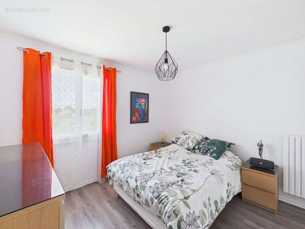 Appartement à BOURG-LES-VALENCE