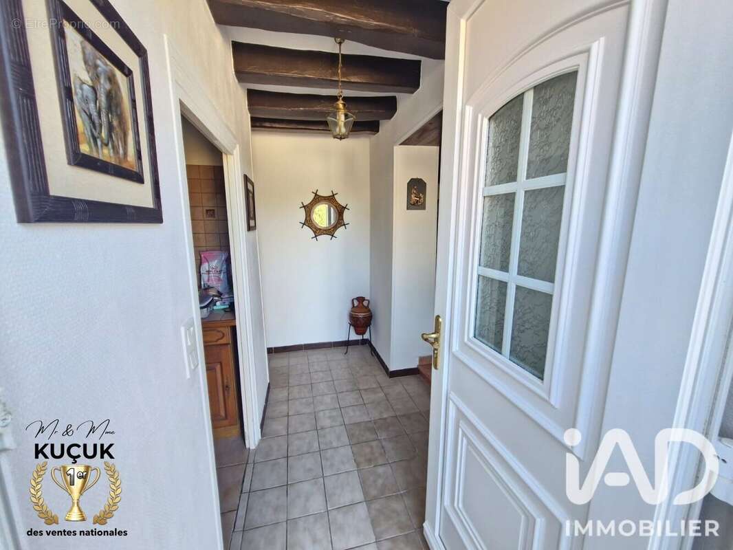Maison 81 m² à Rogny-Les-Sept-Ecluses  - photo 8
