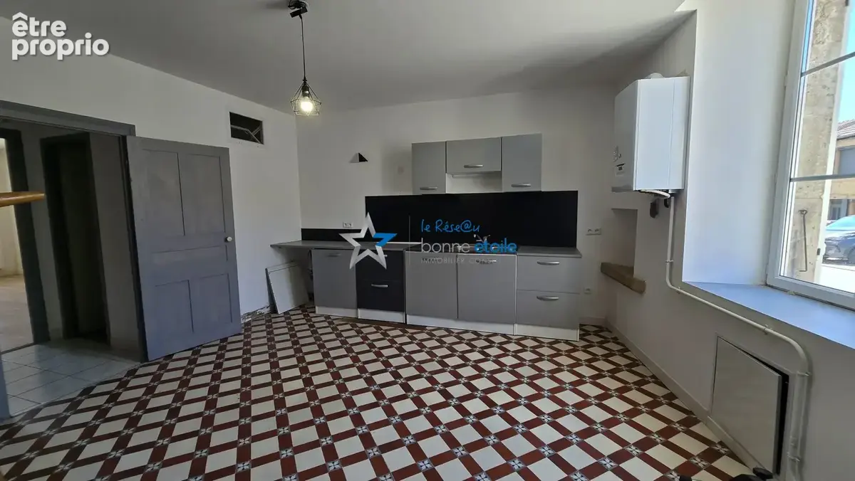 Appartement 219 m² à Nogent  - photo 3