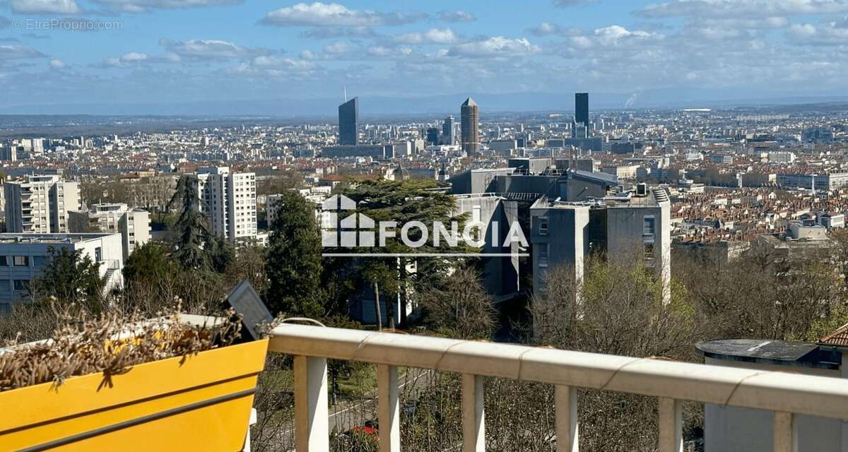Appartement à LYON-5E