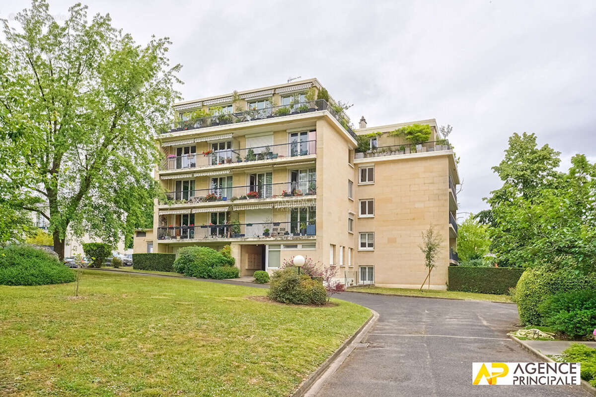 Appartement à MAISONS-LAFFITTE