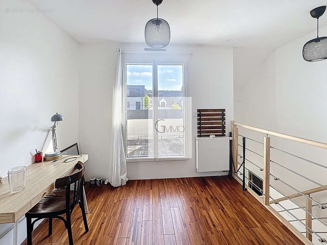 Maison à L'HAY-LES-ROSES