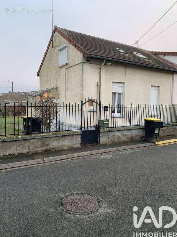 Photo 1 - Maison à CREPY-EN-VALOIS