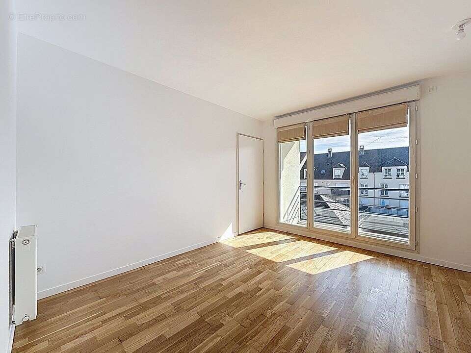 Appartement à MONTIGNY-LE-BRETONNEUX