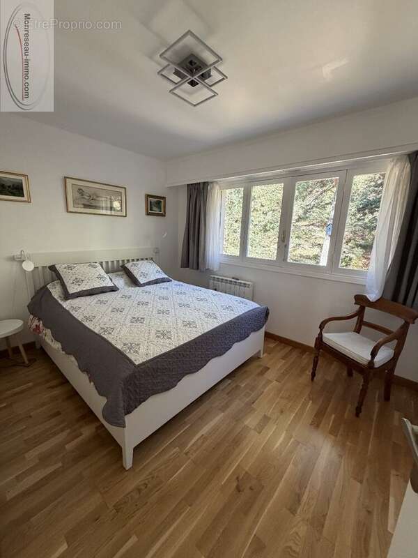 Appartement à GREOLIERES