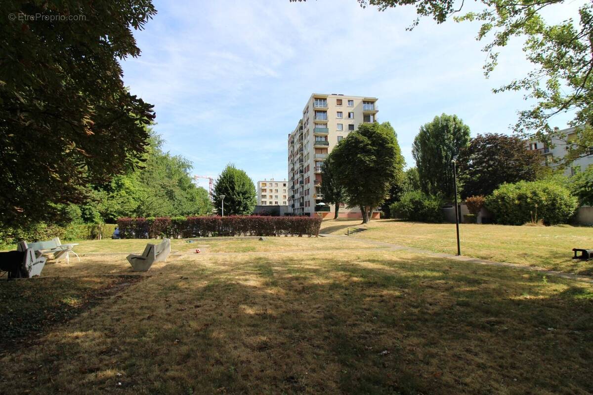 Appartement à CHAMPIGNY-SUR-MARNE