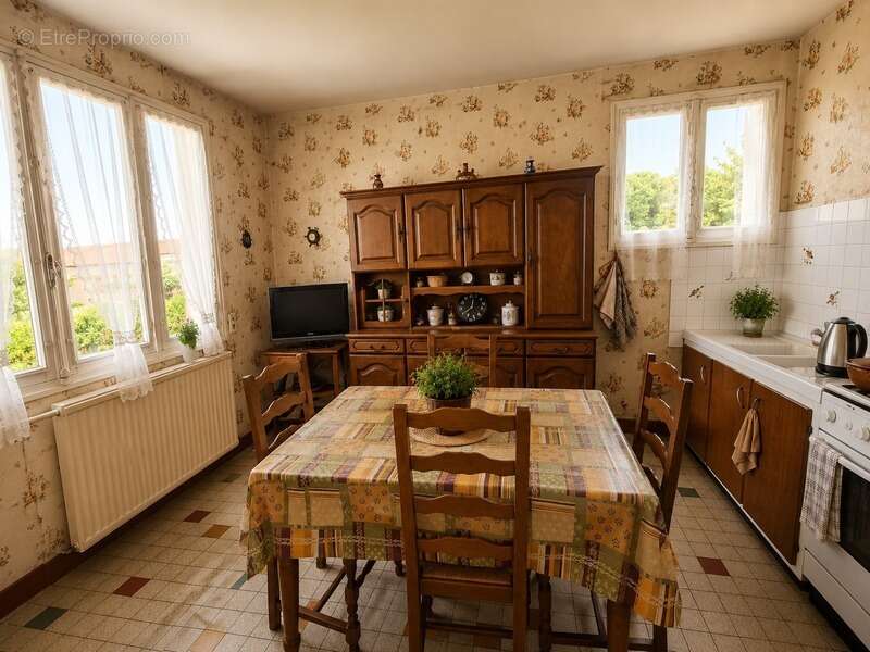 Maison 152 m²,3 pièces, sous sol total, terrain de 2 358 m² - photo 3