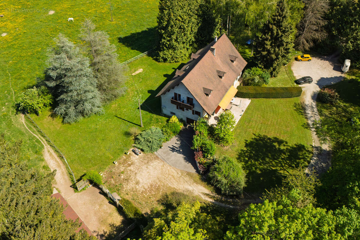 Maison à LA TOUR-DU-PIN