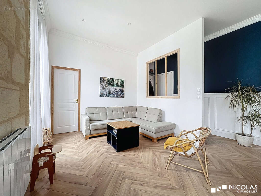 Appartement à BORDEAUX