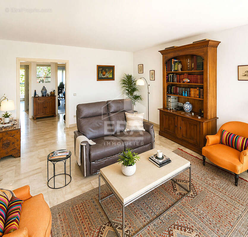Appartement à LE CANNET