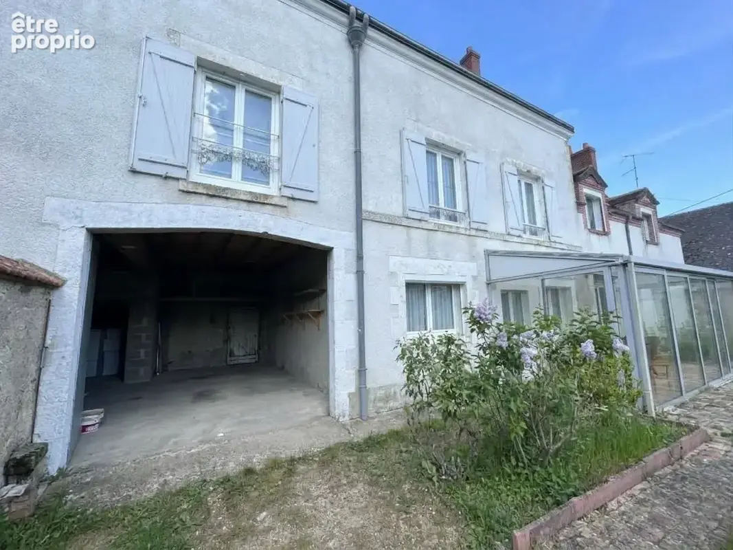 Photo Maison à Checy au prix de 336 000€
