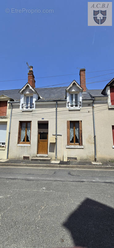 Oucques centre ville - - photo 1