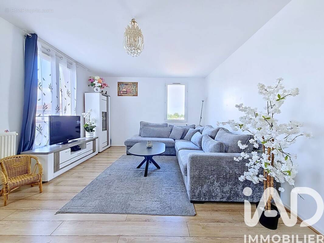 Photo 1 - Appartement à VAIRES-SUR-MARNE