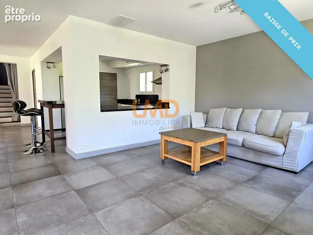 Propriété avec 2 habitations, piscine et dépendances - photo 17