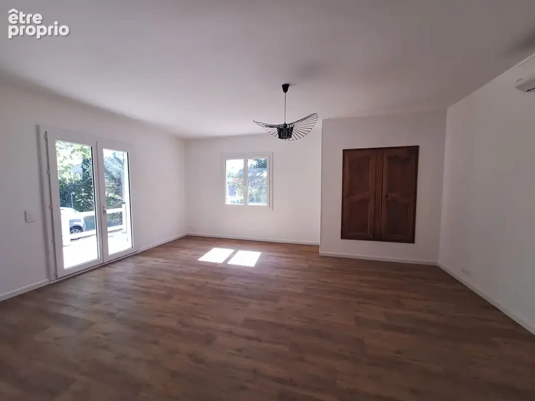 Maison  de plain pied à vendre à Éguilles - photo 3