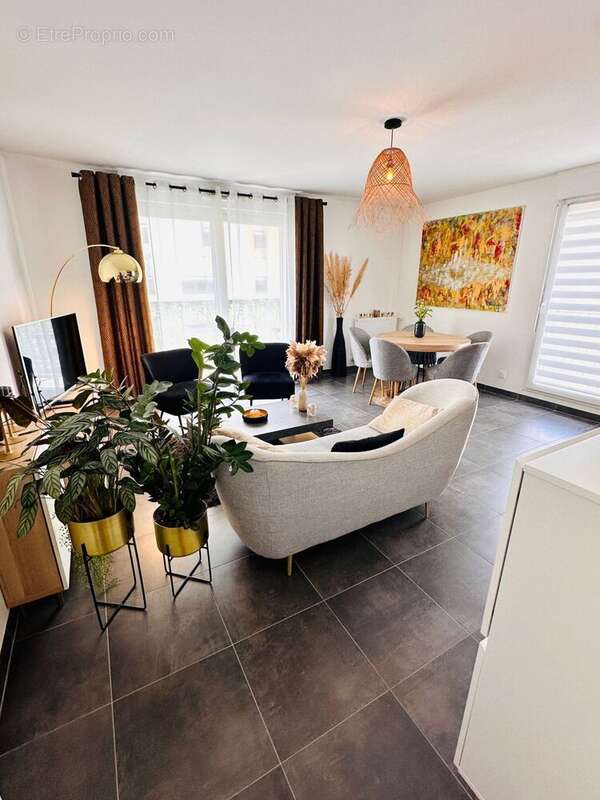 Appartement 77 m² à Ozoir-La-Ferriere  - photo 2