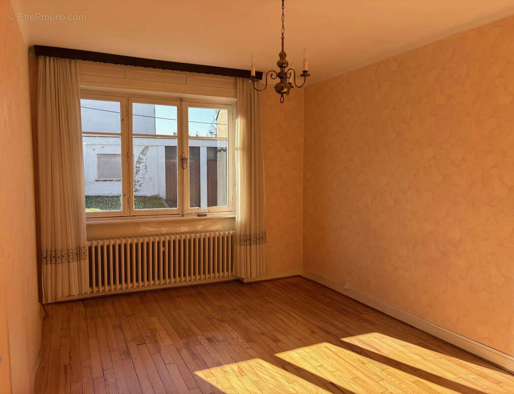 Maison à BOUZONVILLE