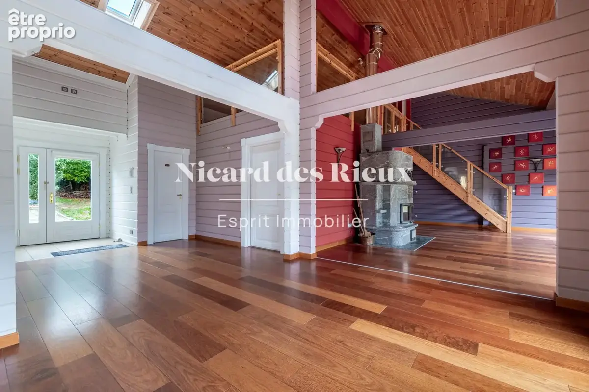 Maison 7 pièces 253 m² à vendre à Verneuil-Sur-Vienne (87430) - photo 3