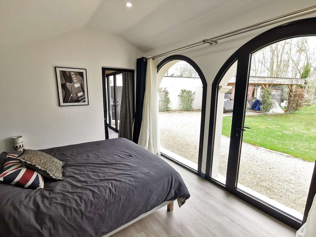 Maison à VARENNES-SUR-LOIRE