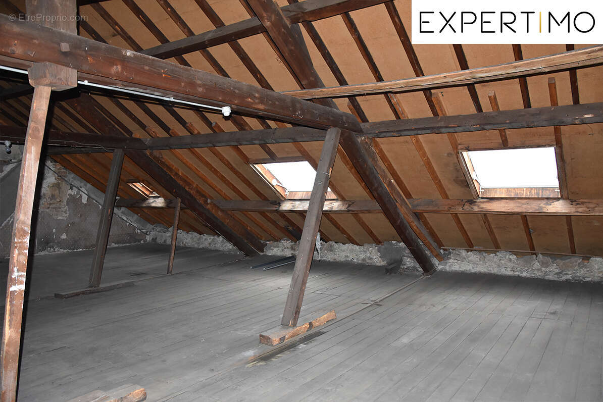 Maison à SAINT-ELOY-LES-MINES