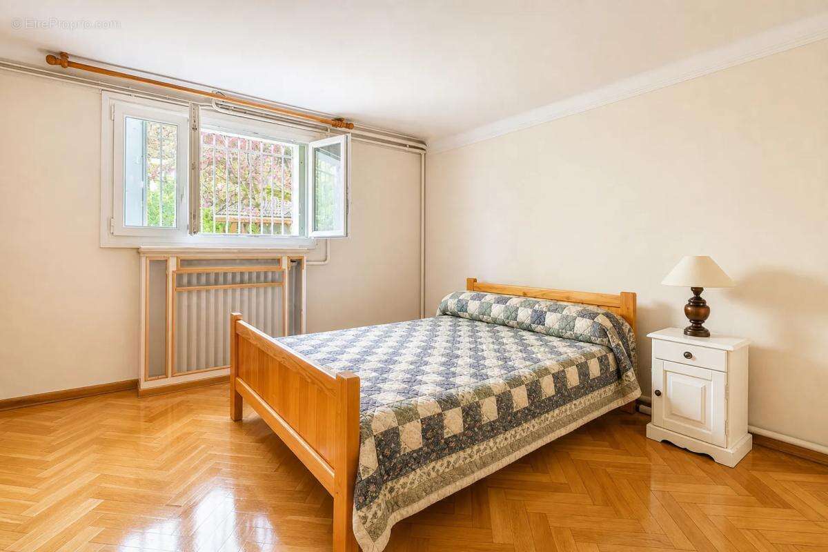 Maison spacieuse à Villemomble, secteur prisé - photo 11