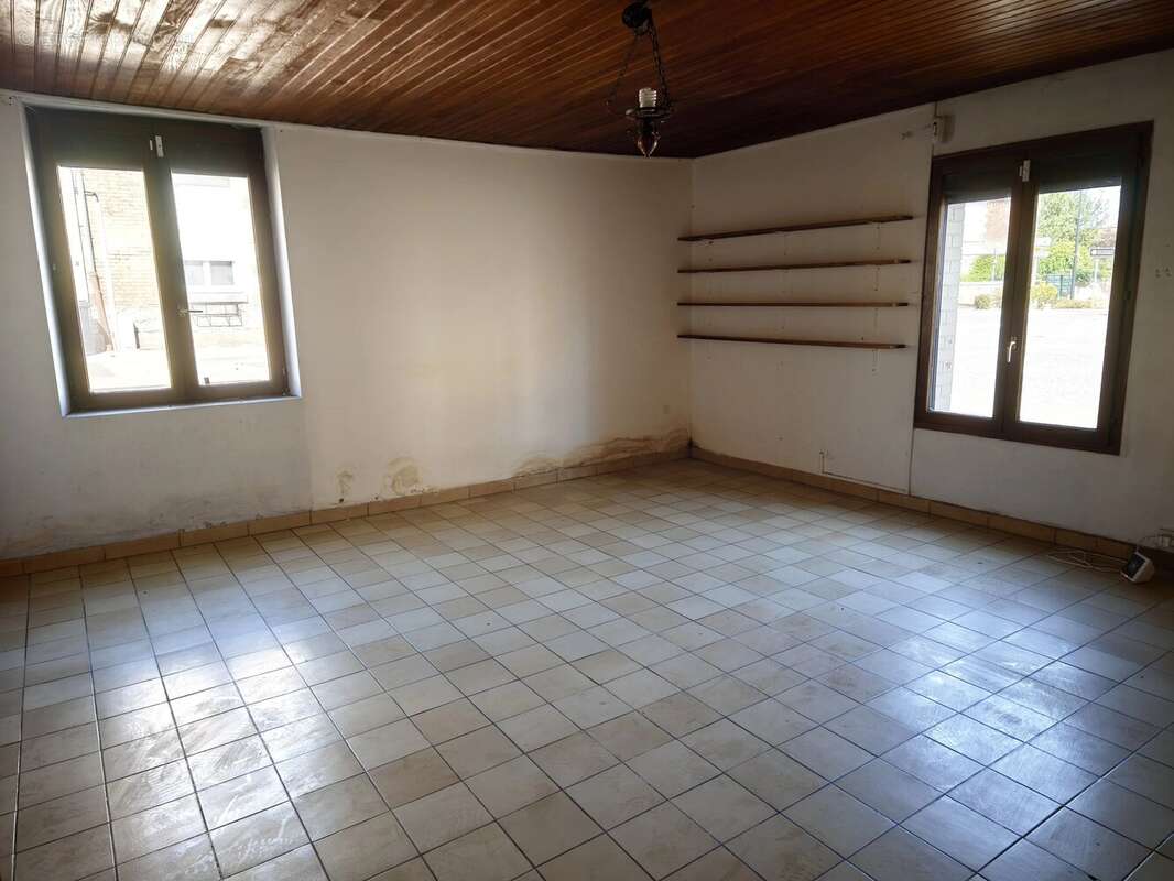 Maison de PLAIN-PIED à Vanault-le-Châtel. - photo 2