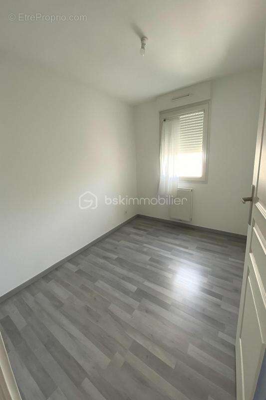 Maison à OSTRICOURT