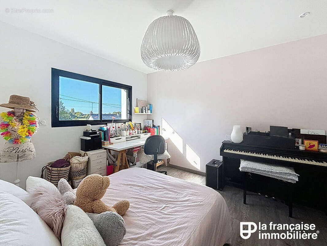 Maison à VERN-SUR-SEICHE