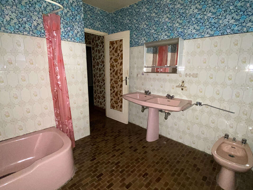 Maison à AIXE-SUR-VIENNE