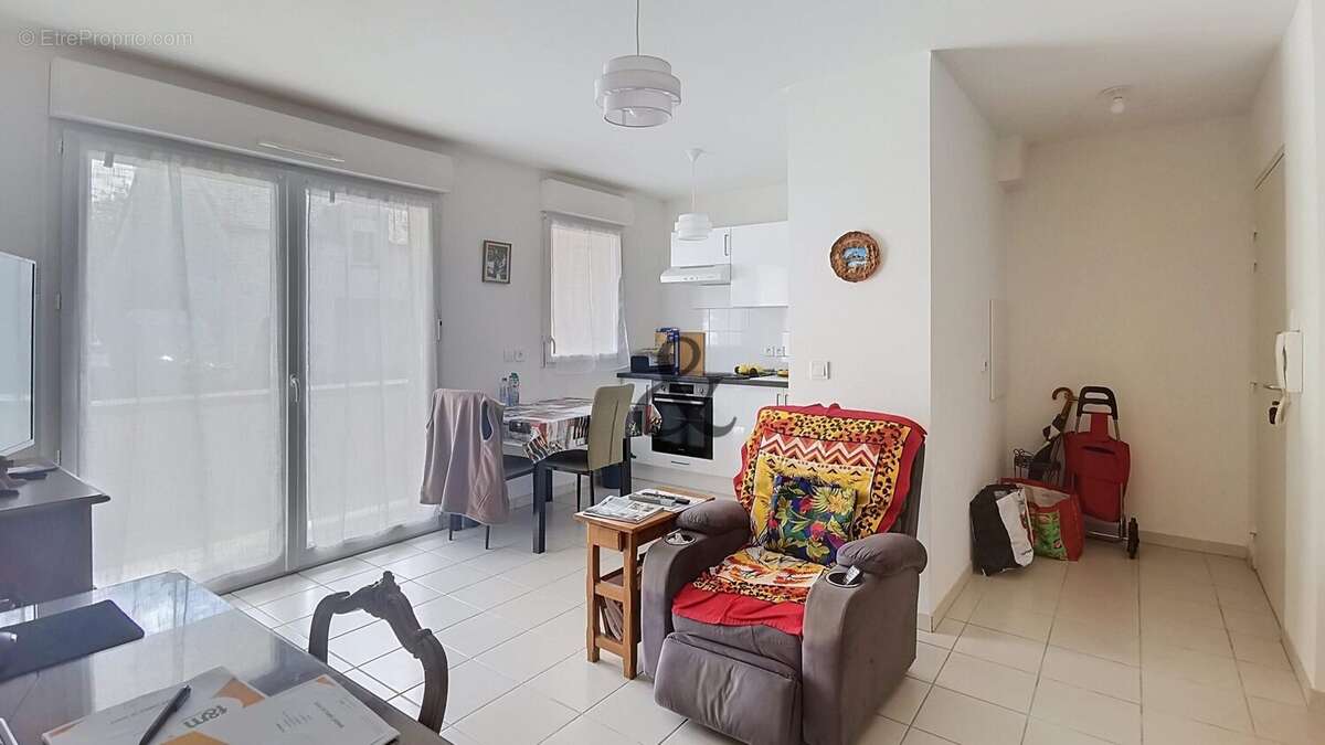 Appartement à LA CHAUSSEE-SAINT-VICTOR