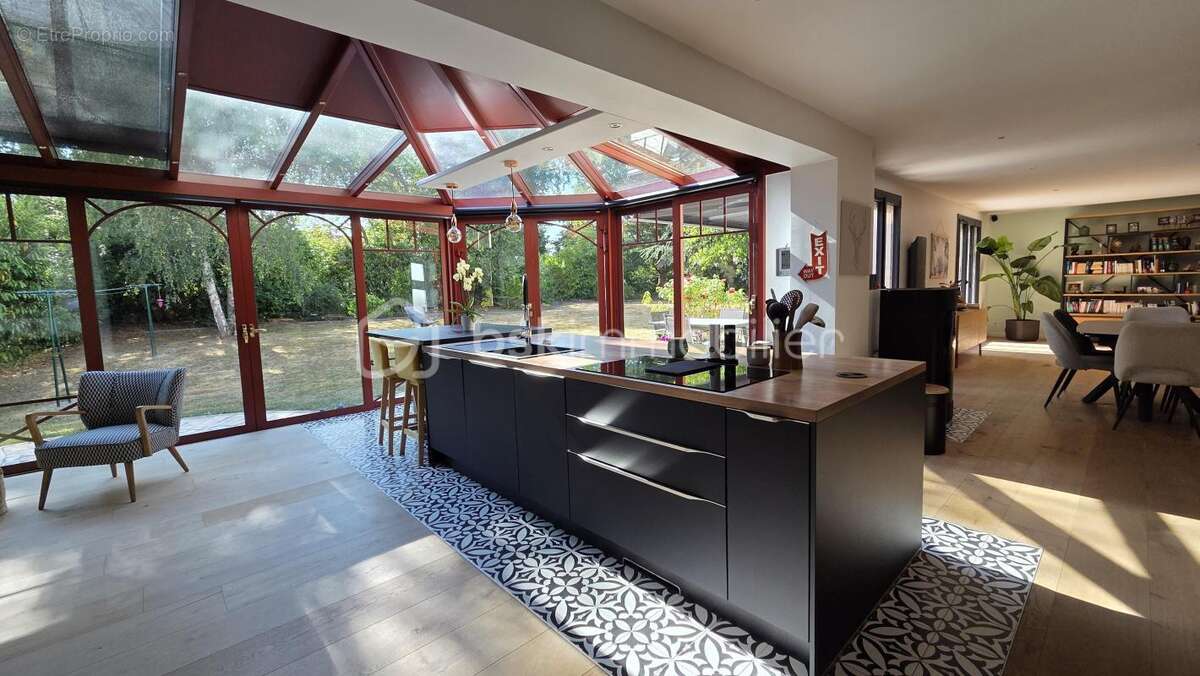 Maison de 7 pieces 190 m2 type rosemary - photo 7