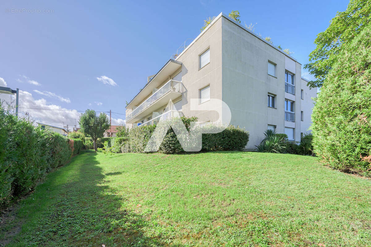 Appartement à RUEIL-MALMAISON
