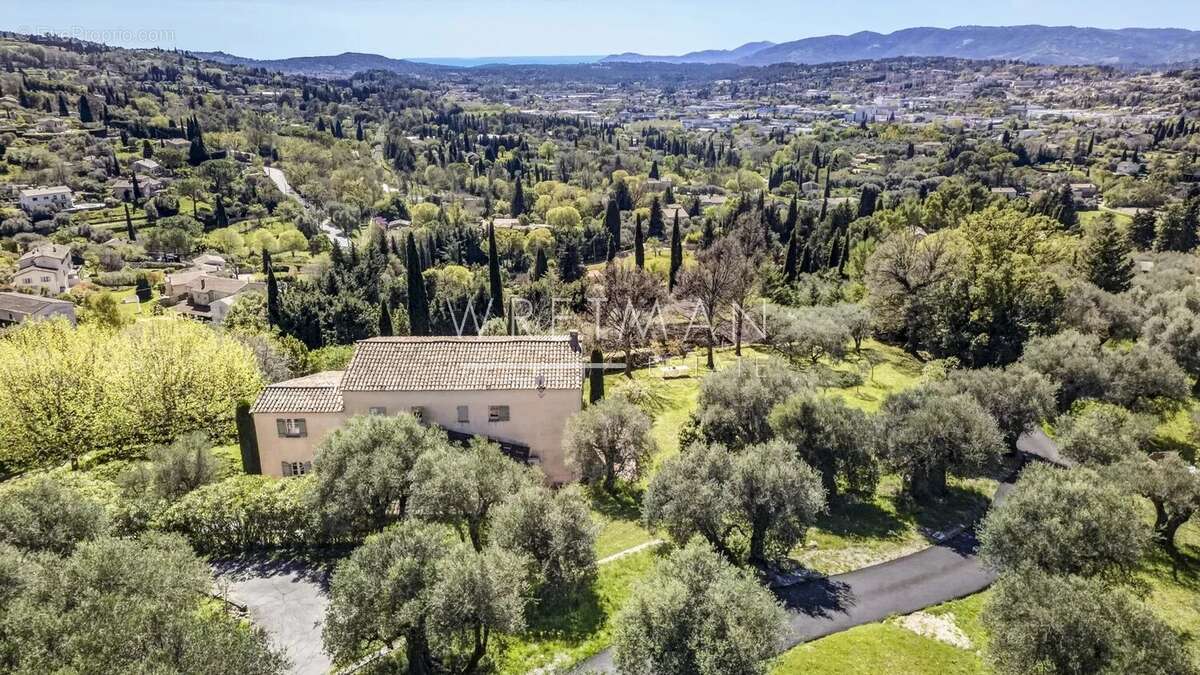 Maison à GRASSE