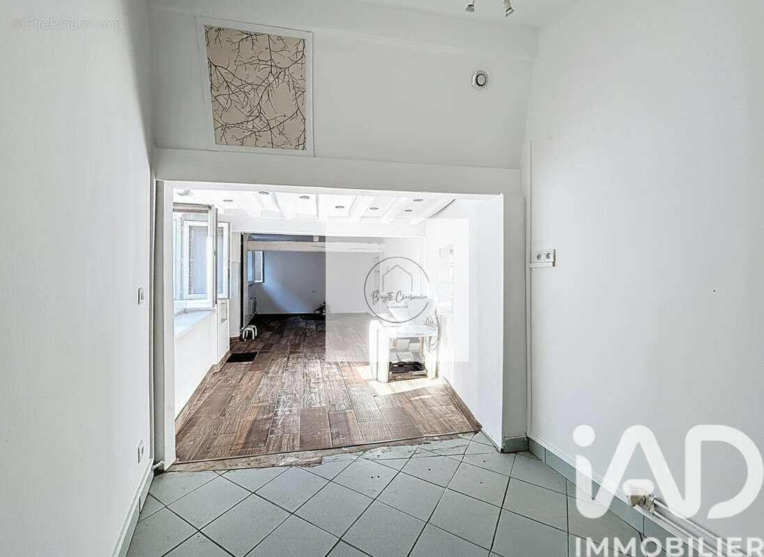 Photo 5 - Commerce à TREON