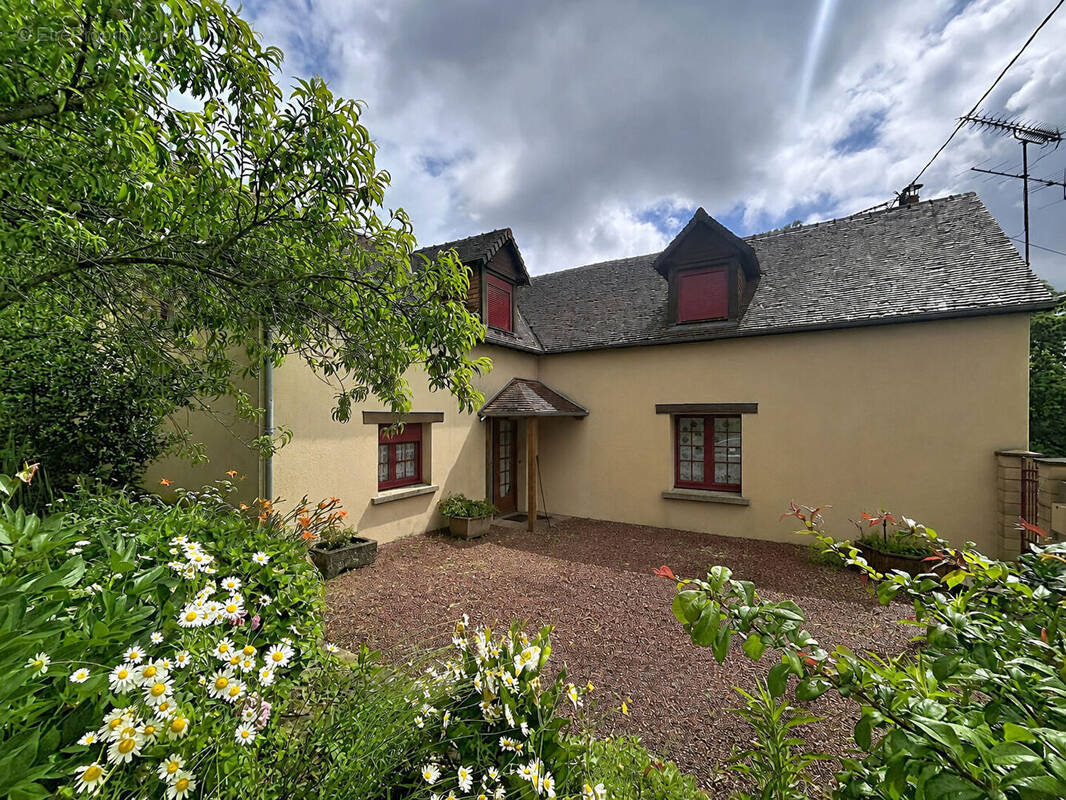 Maison à SAINT-GEORGES-DES-GROSEILLERS