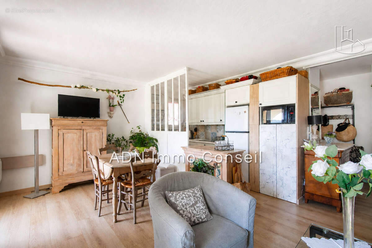 Appartement à MALLEMORT