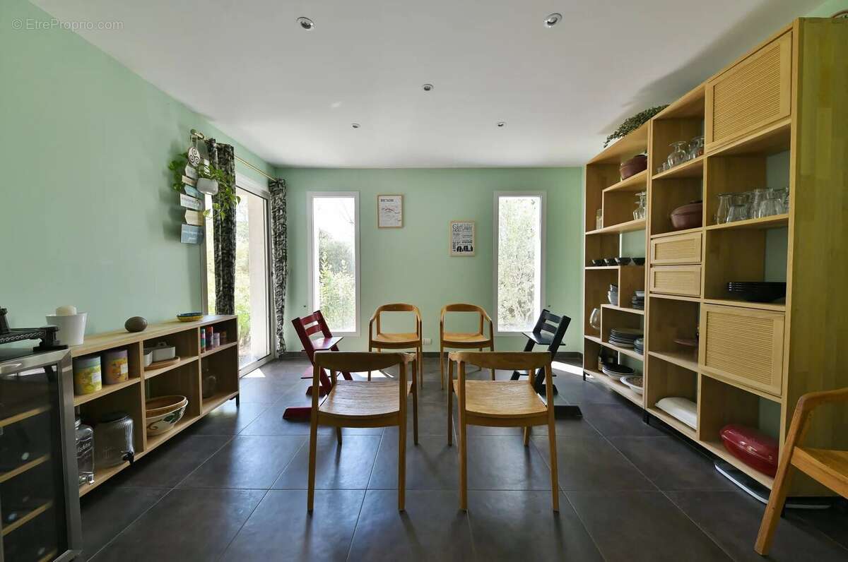 Belle villa contemporaine avec bassin à Bouillargeus en périphérie de Nîmes - photo 19
