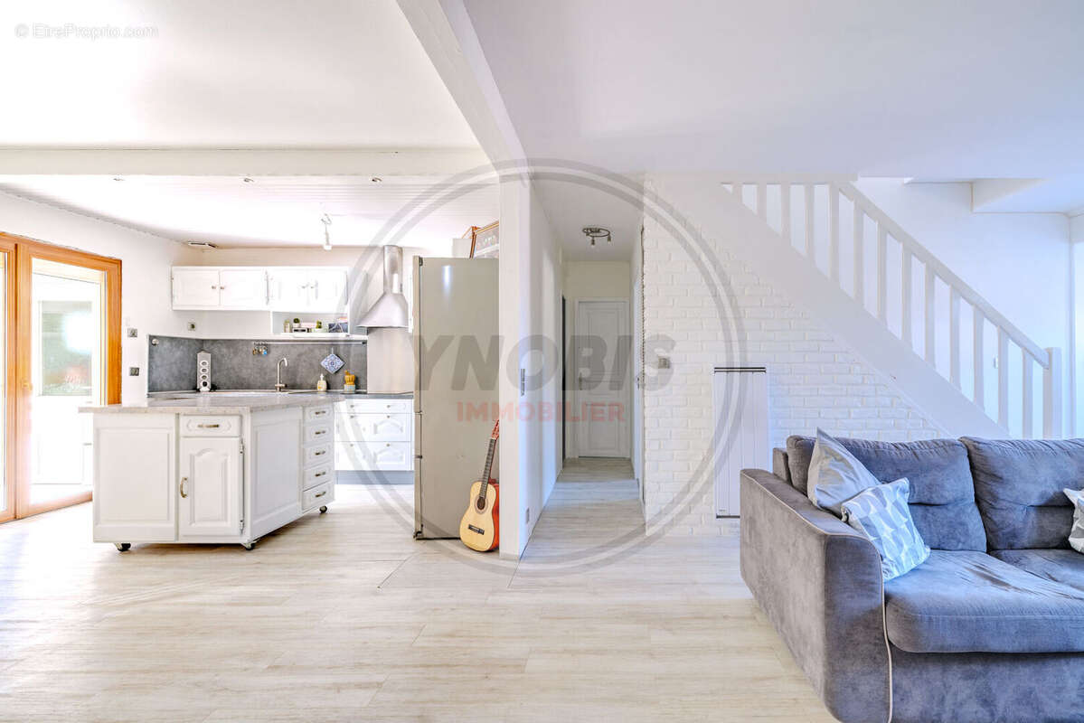 Maison à LES MUREAUX