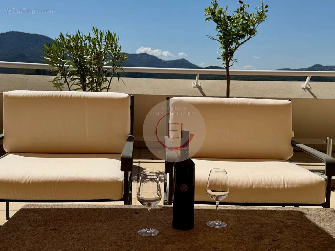 Appartement à MANDELIEU-LA-NAPOULE