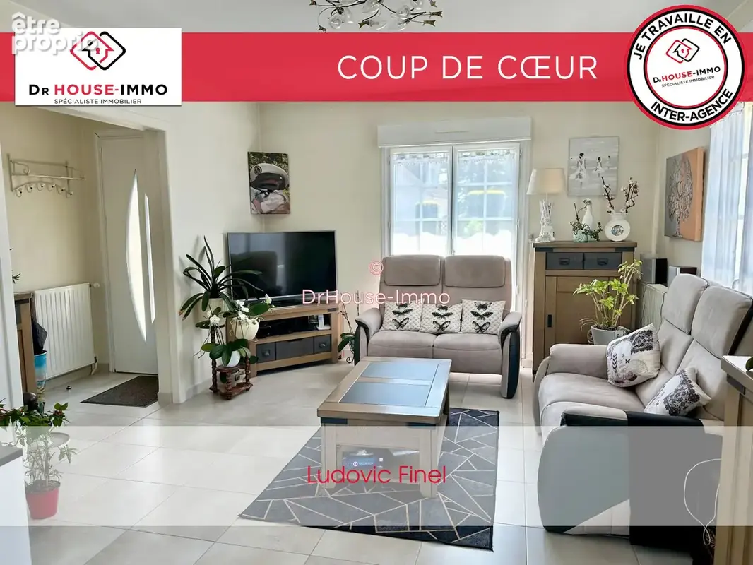 Maison 8 pièces 212 m² à vendre à Douvres-La-Delivrande (14440) - photo 1