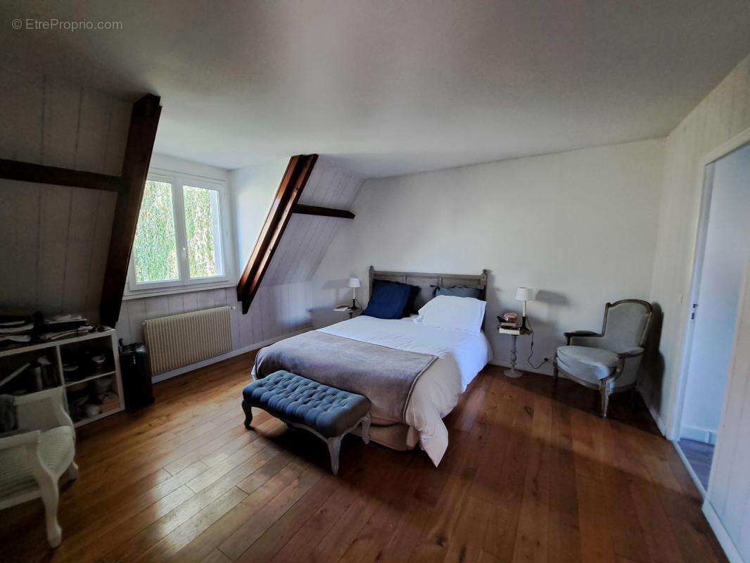Maison à NOISY-LE-ROI