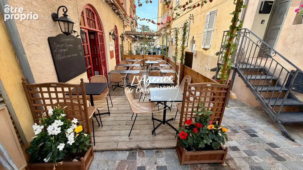 A vendre fonds de commerce restaurant 90 m2 avec terrasse idealement situe dans le centre ville pietons au lavandou - photo 5