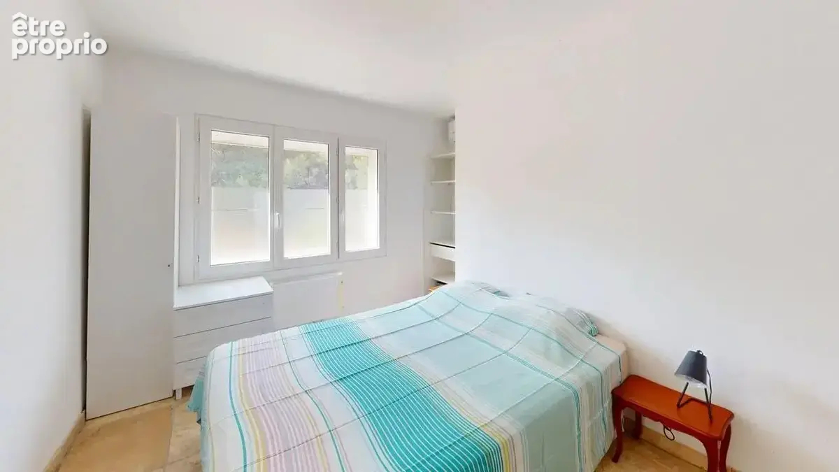 Martigues – Propriété de charme rénovée avec 2 maisons, grand jardin et dépendance - photo 11