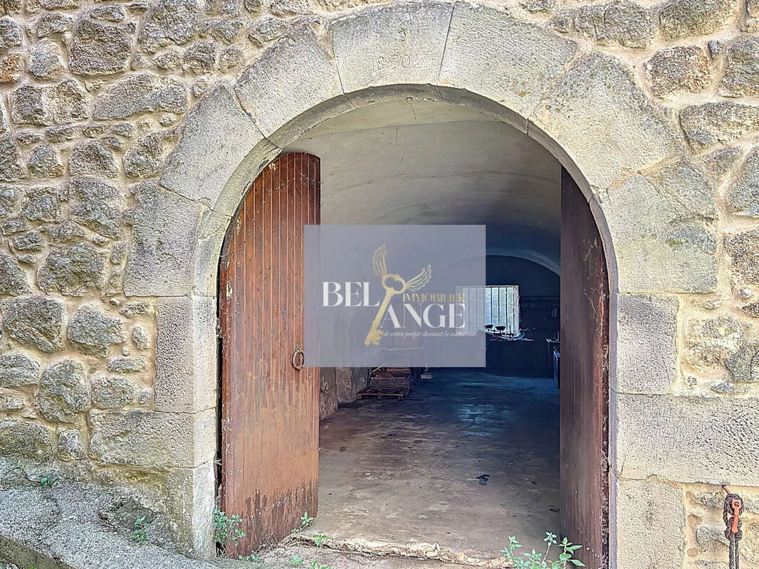 Maison à SAINT-PAUL-LE-JEUNE