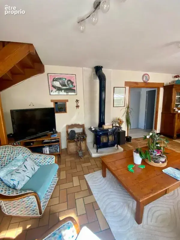 Hubert-Folie Maison familiale de 187 m² avec sous-sol complet et grand terrain - photo 9