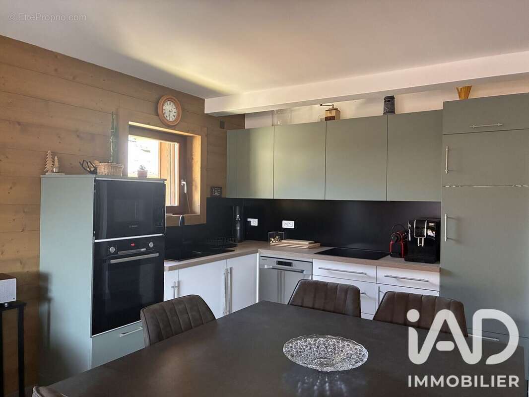 Appartement 86 m² à Saint-Jean-De-Sixt  - photo 3