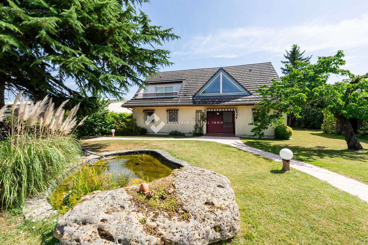 Maison à DAMMARIE-LES-LYS
