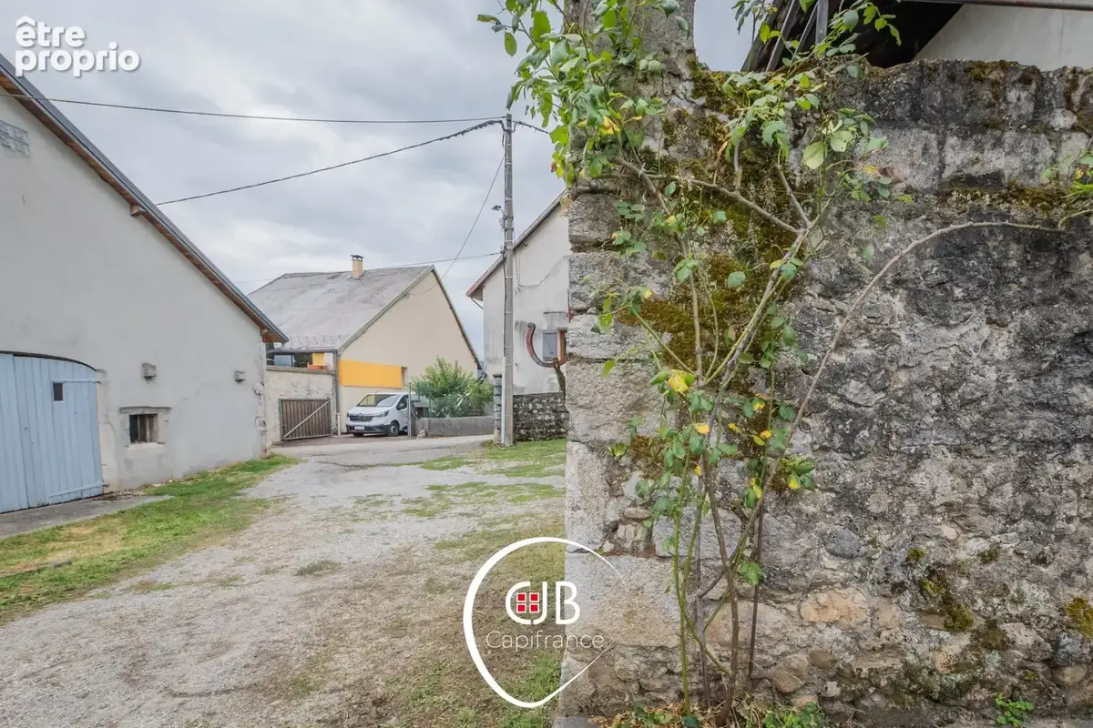 Cruet – Maison de vigneron 105 m² avec 135 m² de dépendances - photo 25