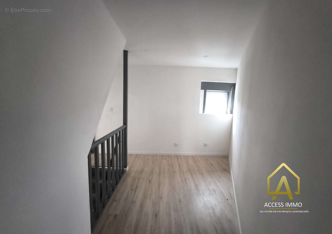 Maison à VIEUX-CONDE