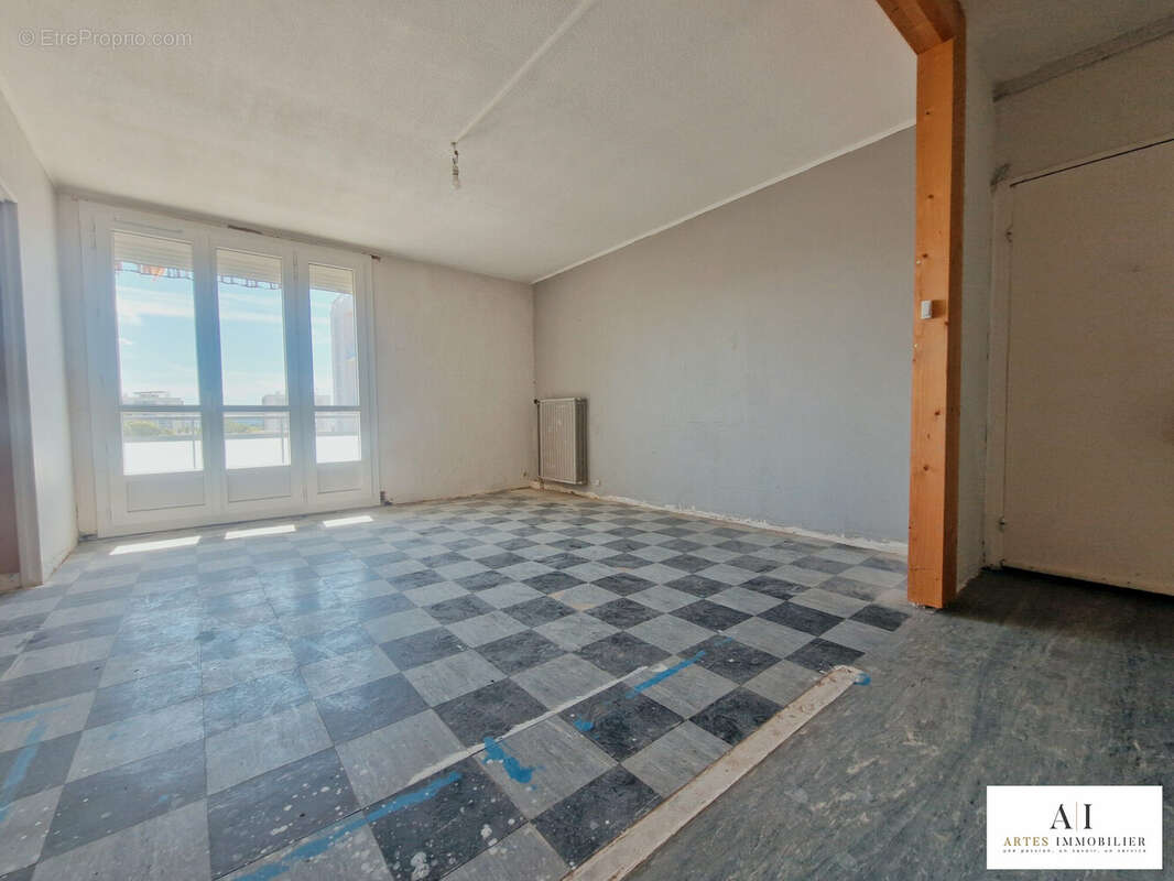 Appartement 76 m² à Montelimar  - photo 4